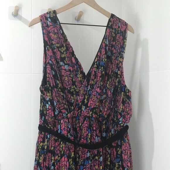 ModCloth Sleeveless Floral Faux Wrap Dress - Picture 7 of 10